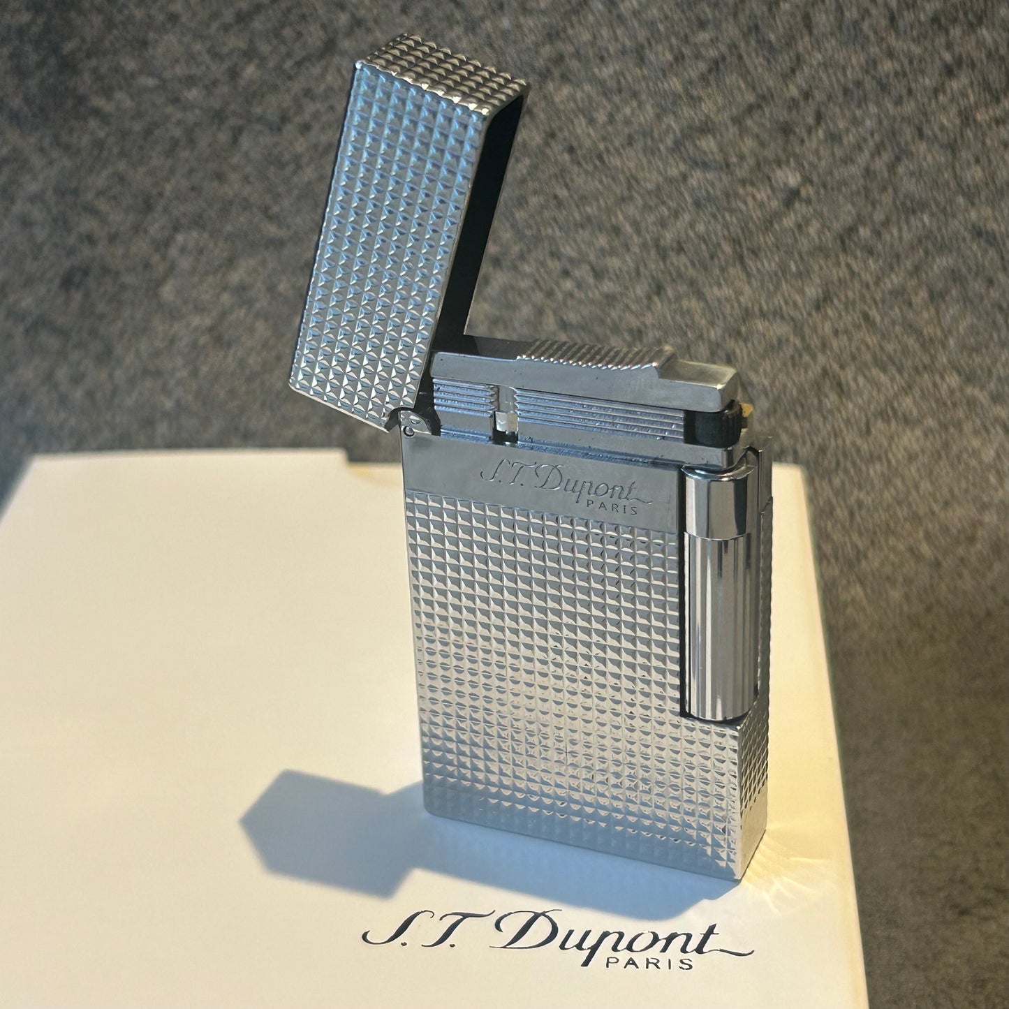 ST DuPont Style Ligne 2 - Dual Flame - Silver Diamond Head Lighter
